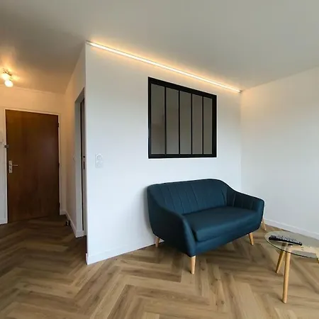 Agreable Chantilly Avec Balcon Et Parking Securise Apartment *