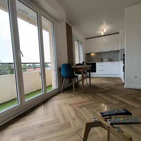 Agreable Chantilly Avec Balcon Et Parking Securise Апартаменты