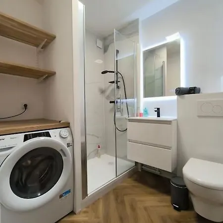 Agreable Chantilly Avec Balcon Et Parking Securise Apartment *