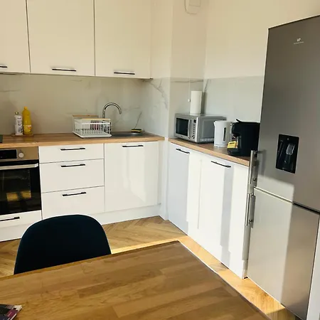 Agreable Chantilly Avec Balcon Et Parking Securise Апартаменты По