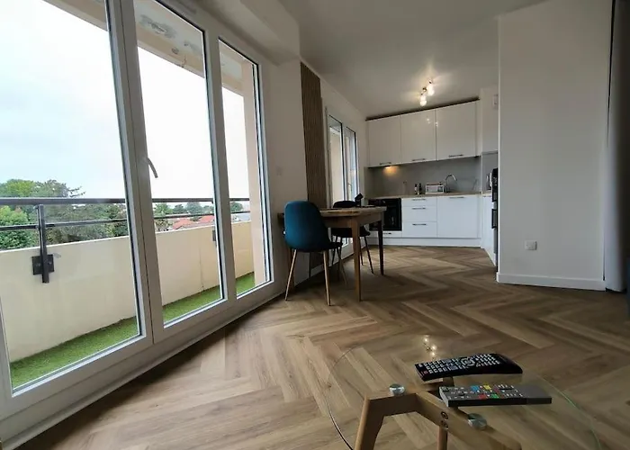 Agreable Chantilly Avec Balcon Et Parking Securise דירה