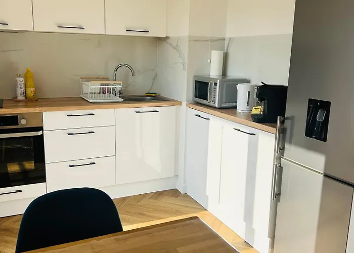 Agreable Chantilly Avec Balcon Et Parking Securise דירה פאו